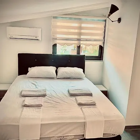 Apartment Modern Flat Near Public Beach With Terrace *